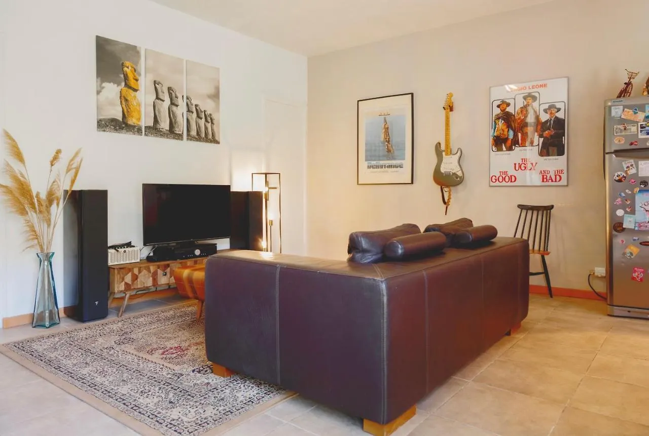 Bel Apt De Standing Et Lumineux A Marseille By Weekome France